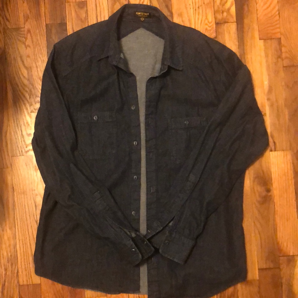 Flint and Tinder men’s large denim long sleeve shirt